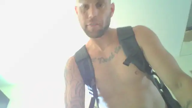 CaptCraker's Webcam Show