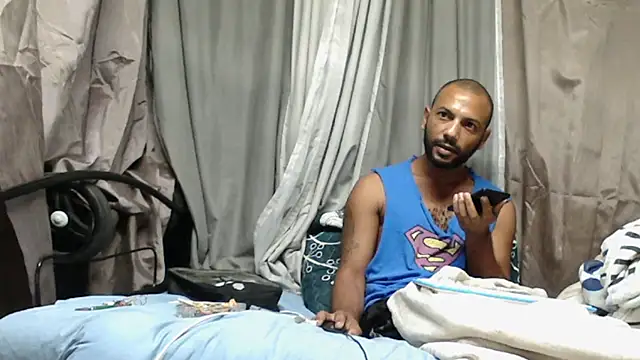 CamodickのライブXXXチャット