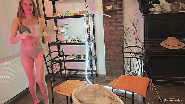 Вебкам-шоу annamalia_