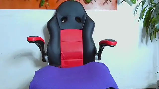 NICOL-JARAMILLO Live XXX-chat