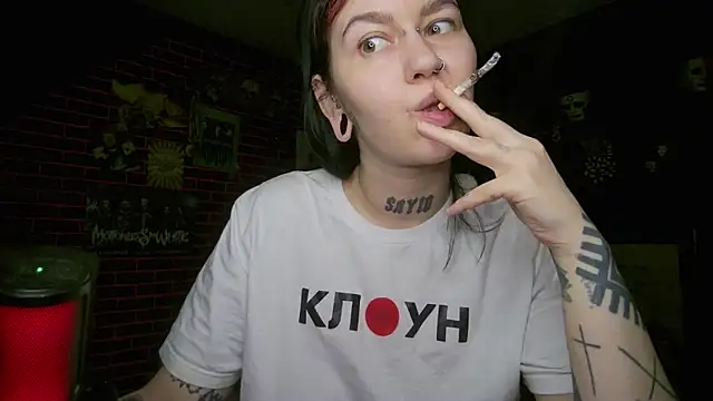 Chat XXX ao vivo de MoorderxDoll