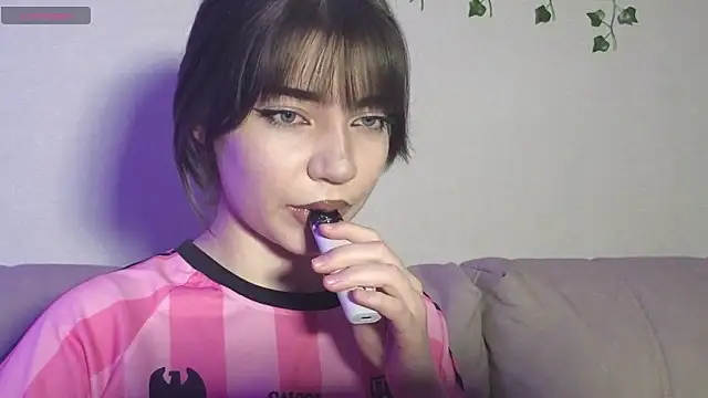 CassJonn Adlı Modelin Canlı XXX Sohbeti