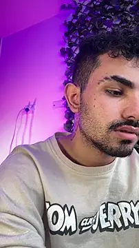 Chat +18 de juancho_hairy ao vivo