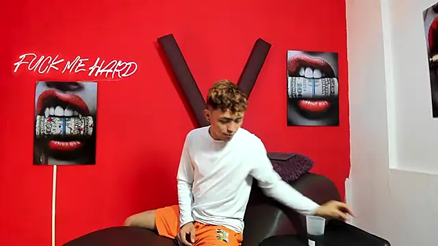 Chat +18 de AVENGER_BOYS2026 ao vivo