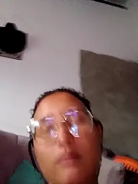 young_dairy01: απευθείας συνομιλία ΧΧΧ