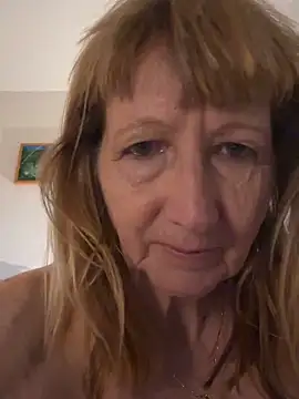 MatureKim's Live XXX Chat