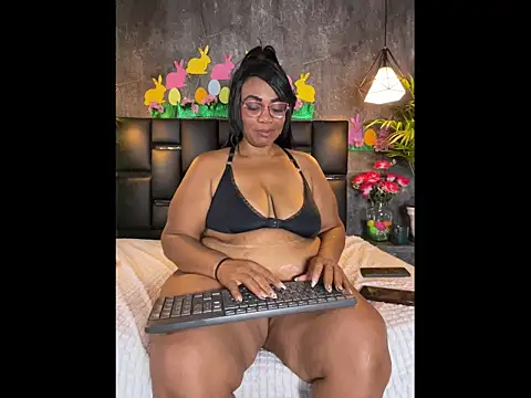 AranzalatinBlaks1のライブXXXチャット