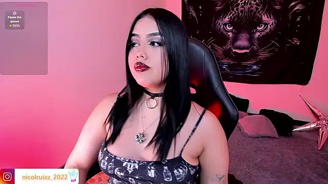 Nicolle_Ruizz Chat XXX in diretta