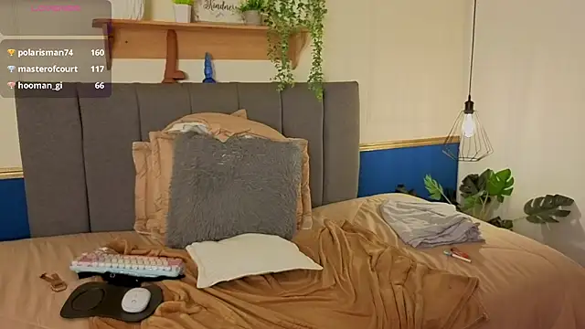 Chat XXX en directo de Selena_Noir