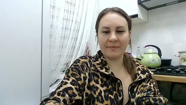 MeadowEyes Adlı Modelin Canlı XXX Sohbeti