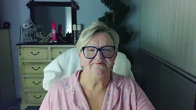 Czat XXX na żywo – BridgetBlueEyes