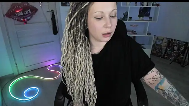 HoneySallyMoore's Live XXX Chat