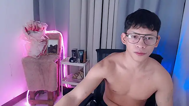 pinkcock_froi2305: διαδικτυακό σόου στην κάμερα