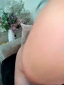 Kiaraa88 Live XXX-Chat