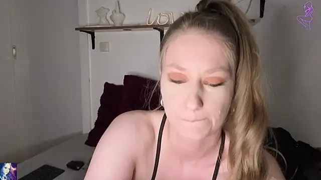 แชท XXX สดของ Milla4you_