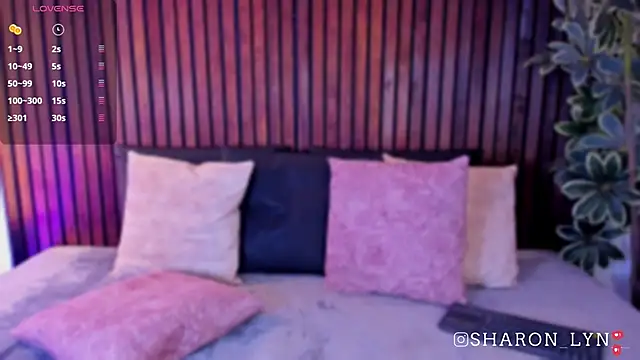 SharonLyn_ Chat XXX live