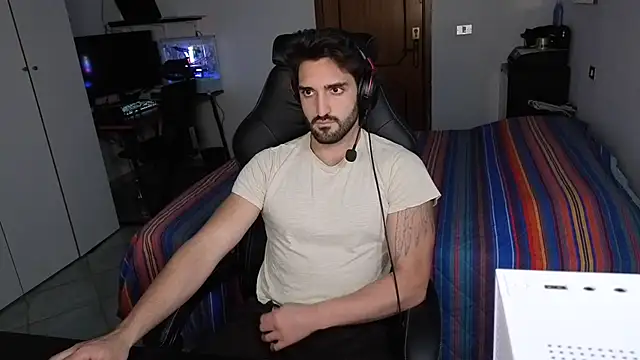 Al3xox02: онлайн-секс-чат