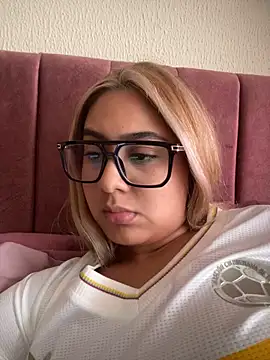 Miabonnett_ live XXX chat