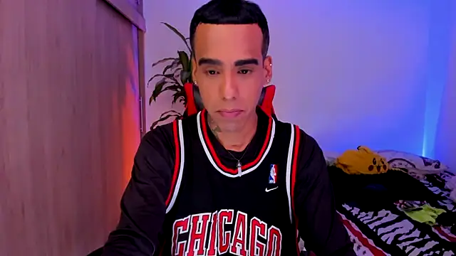 Damianwhite Adlı Modelin Canlı XXX Sohbeti