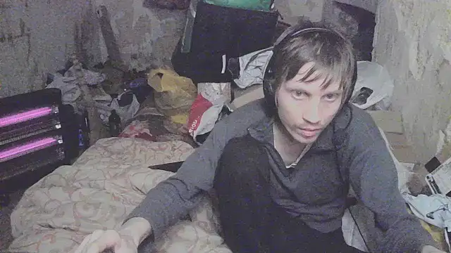 makarov1993 Adlı Modelin Canlı XXX Sohbeti