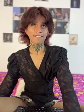 bellamy_095 Adlı Modelin Canlı XXX Sohbeti