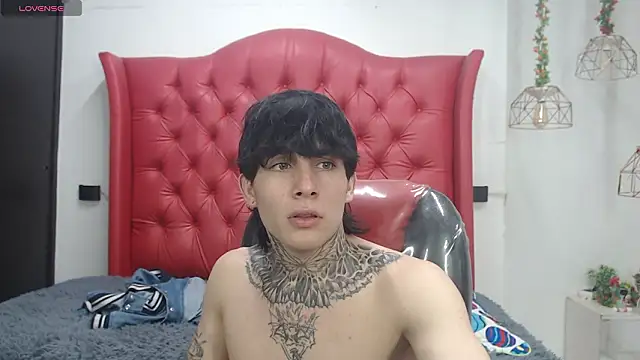 Iantwink18 现场XXX聊天