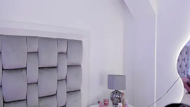 amber__ferrera Adlı Modelin Canlı XXX Sohbeti