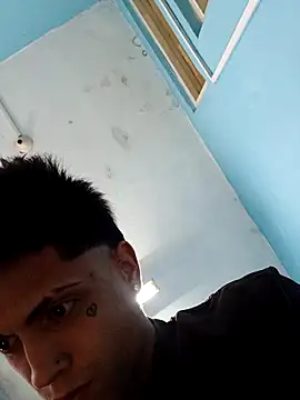 Онлайн чат XXX DanyCubanoCumm