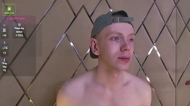 ZidNeeviil Adlı Modelin Canlı XXX Sohbeti