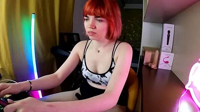 olivka-flower Adlı Modelin Canlı XXX Sohbeti