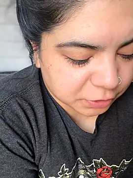 kimmiakiss22's Live XXX Chat