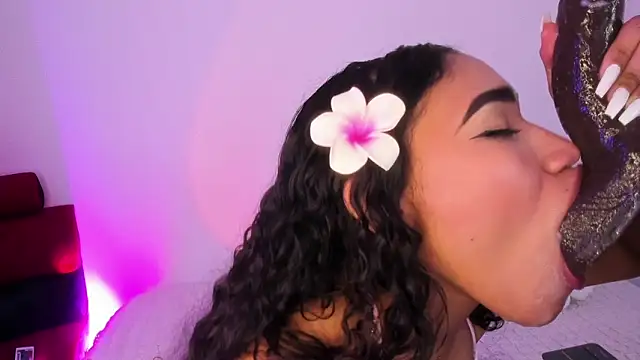 Olivia_fx: онлайн-секс-чат