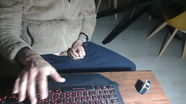 Adri_gard Webcam Show