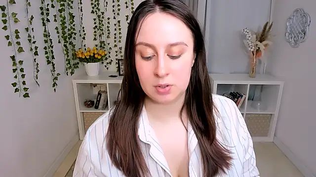 Chat +18 de Lattea ao vivo