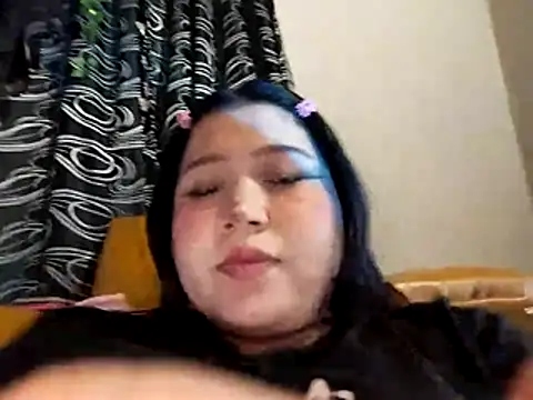 sharyl_24 élő XXX-chatje