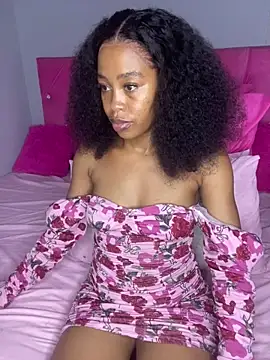 naughtiest_baddy 라이브 XXX 채팅