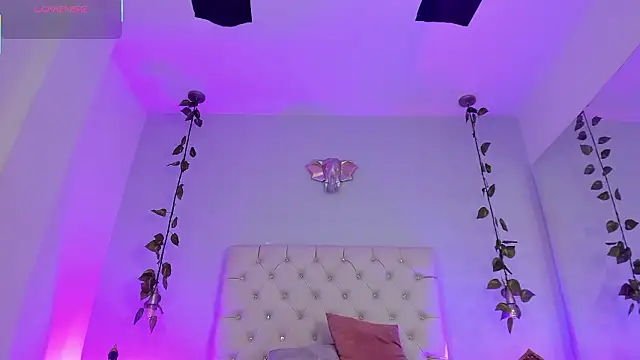 Rachel-Greyy live XXX chat