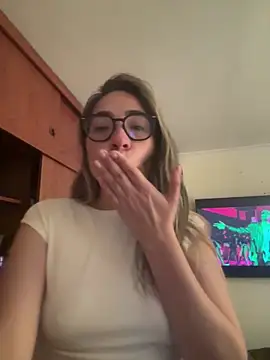 Kataysanti 라이브 XXX 채팅