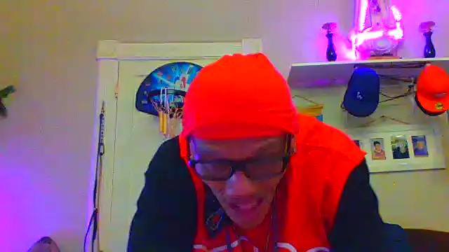 xuan8pssy_ui69 Webcam Show