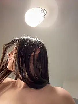 IrisBlues live XXX chat