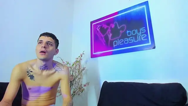 Pleasure_boys_hot webcam show