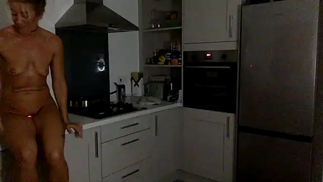 Bratty-Blonde55's Webcam Show