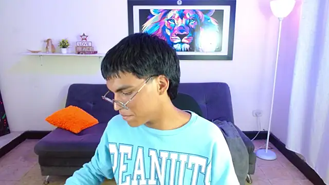 XXX chat uživo modela Maecum18