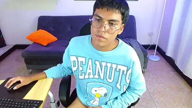 Maecum18: απευθείας συνομιλία ΧΧΧ