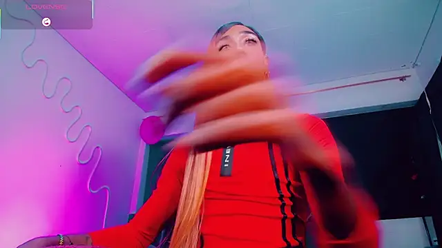 Kendall_hornyy Chat XXX in diretta