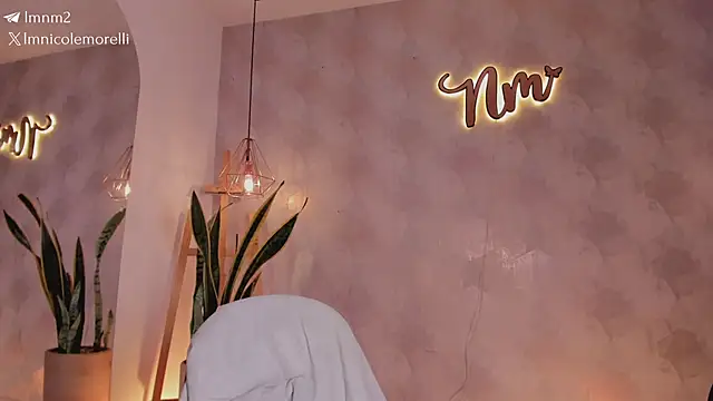 Nicolemorelli2's Webcam Show