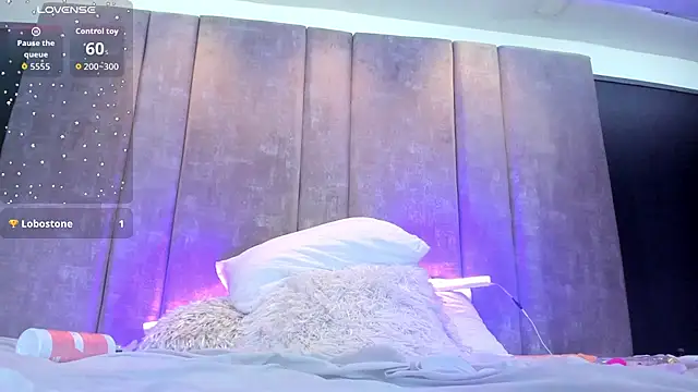 Juliethaamour's Live XXX Chat