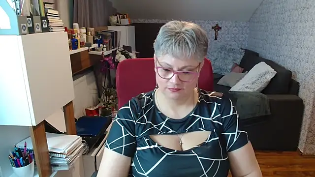 bigtits4you élő XXX-chatje