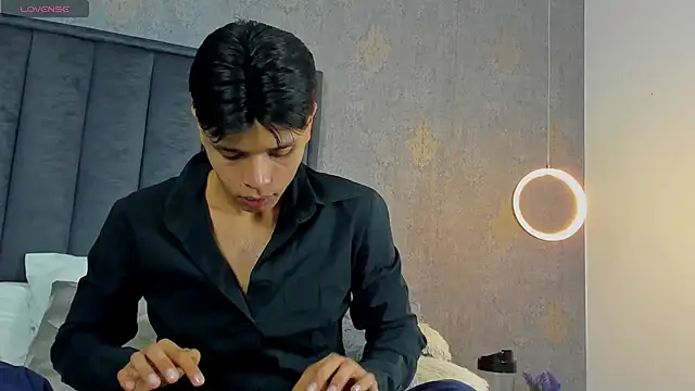 Alejandroo_Montenegro 라이브 XXX 채팅