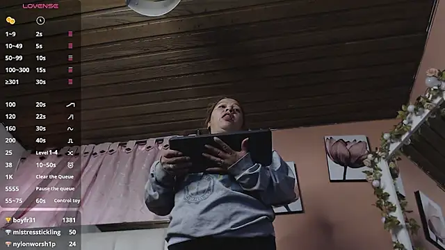 LiaTaylorr Webcam Show